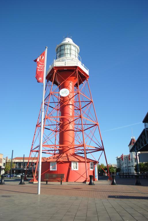 Port Adelaide Backpackers Hostel Buitenkant foto