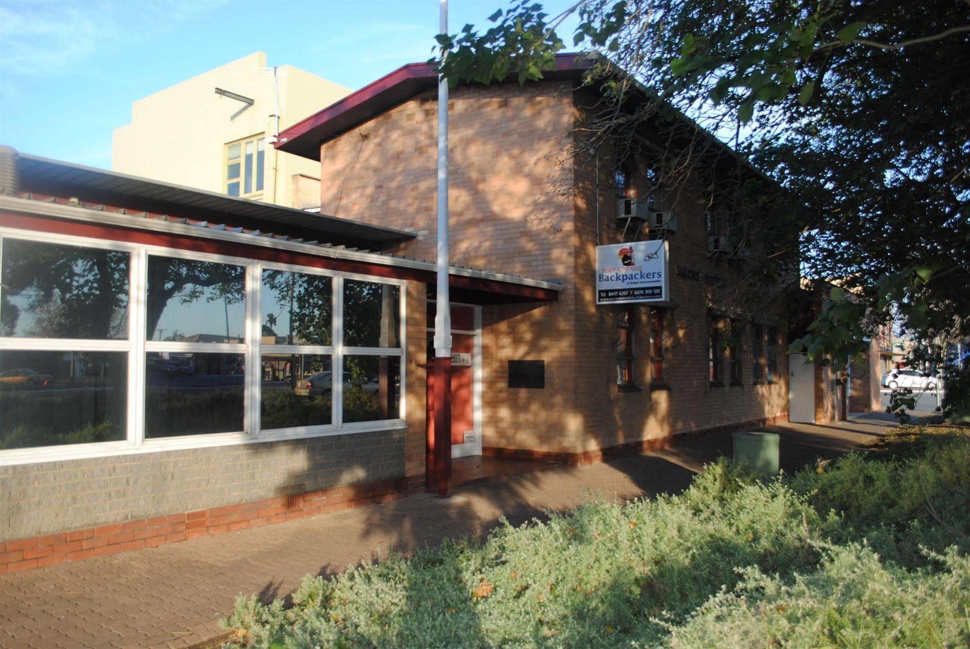 Port Adelaide Backpackers Hostel Buitenkant foto