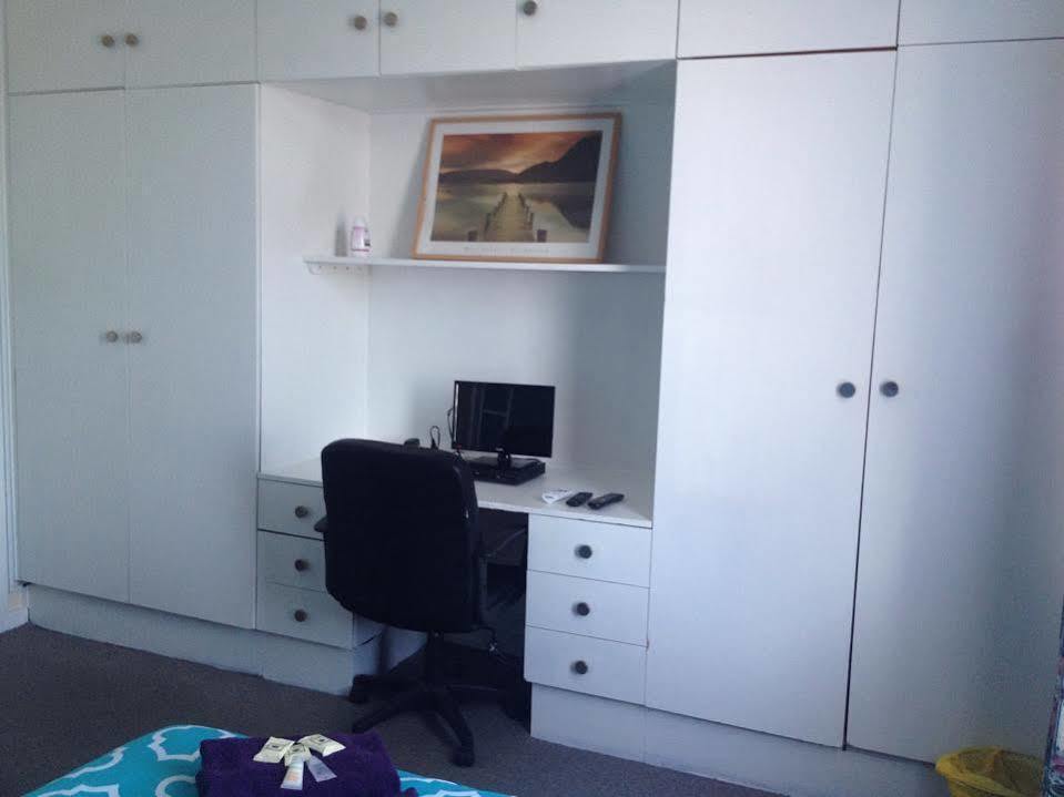 Port Adelaide Backpackers Hostel Buitenkant foto